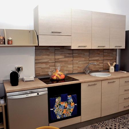 Conte Cavour Apartment Brindisi Eksteriør billede