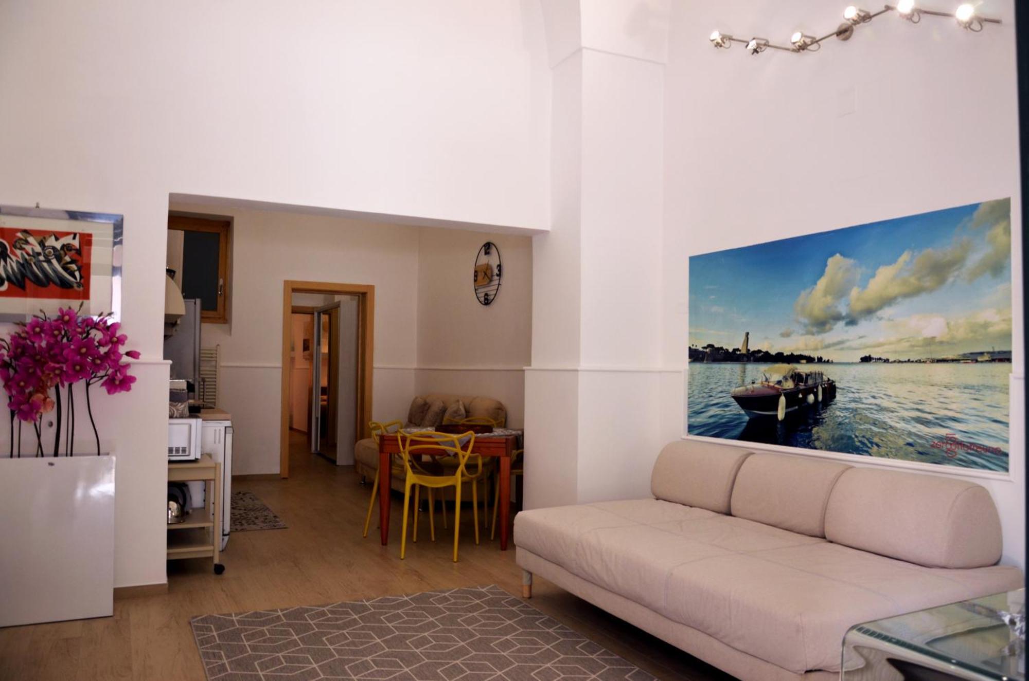 Conte Cavour Apartment Brindisi Eksteriør billede