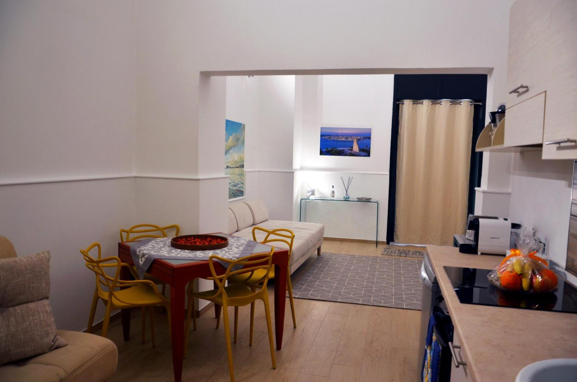 Conte Cavour Apartment Brindisi Eksteriør billede